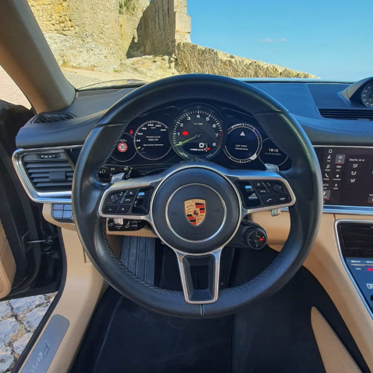 
								Porsche Panamera 4 E-Hibrido completo									