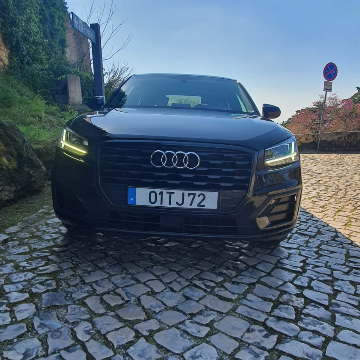 
								Audi Q2 1.0 TFSI SPORT ULTRA completo									