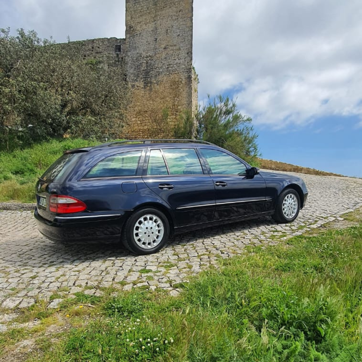 
								MERCEDES E220 CDI completo									