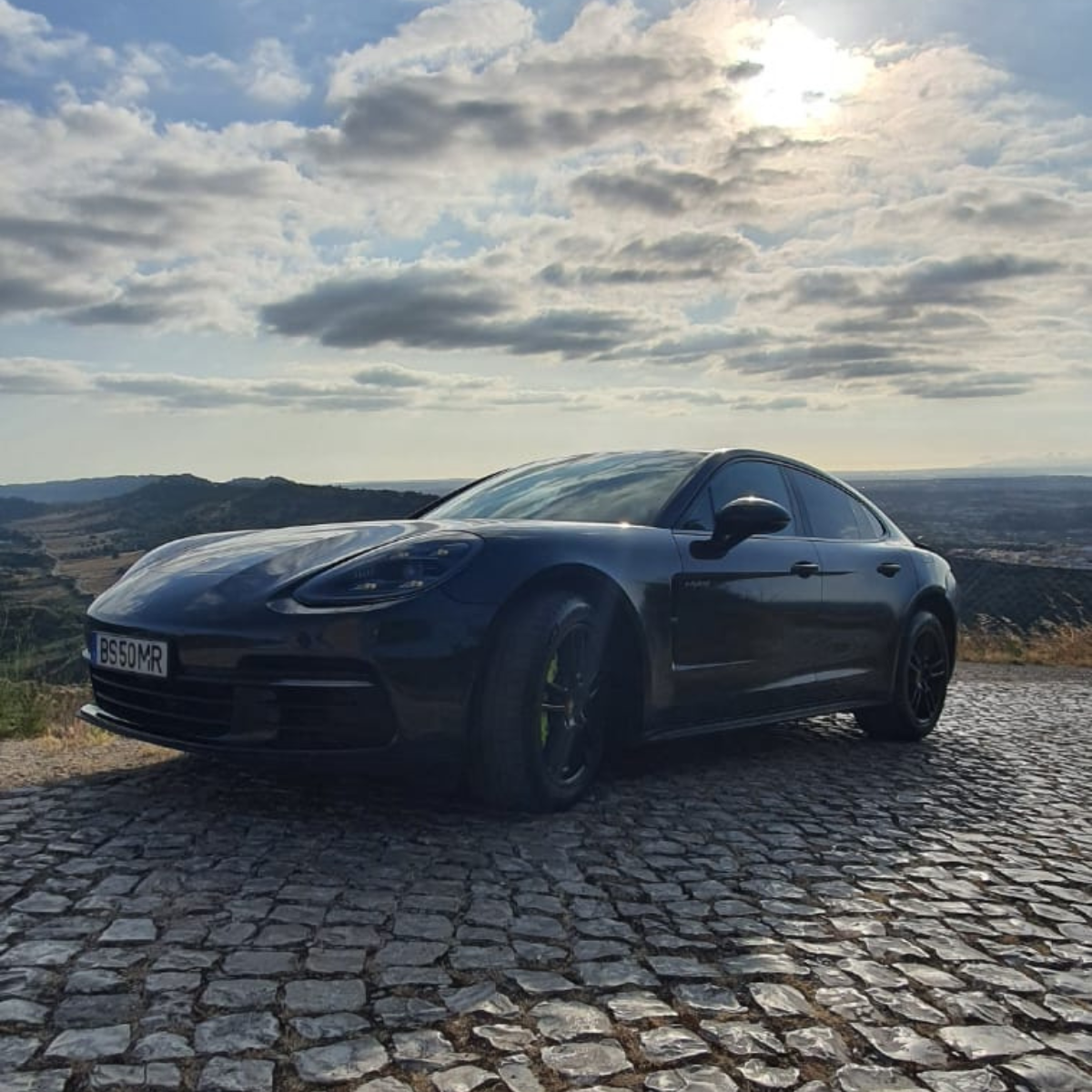 
								Porsche Panamera 4 E-Hibrido completo									