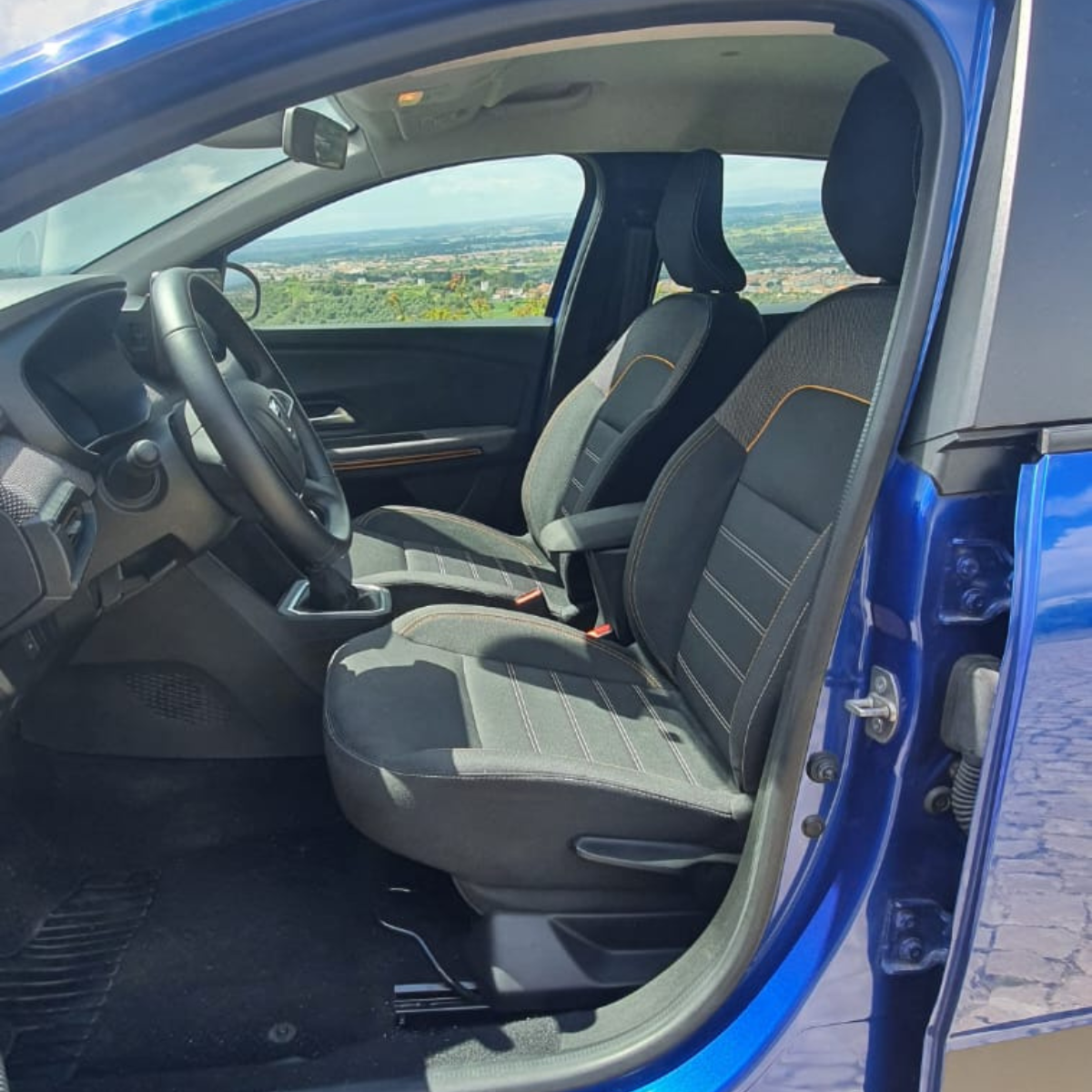 
								Dacia Sandero 1.0 Stepway ConfortAno completo									