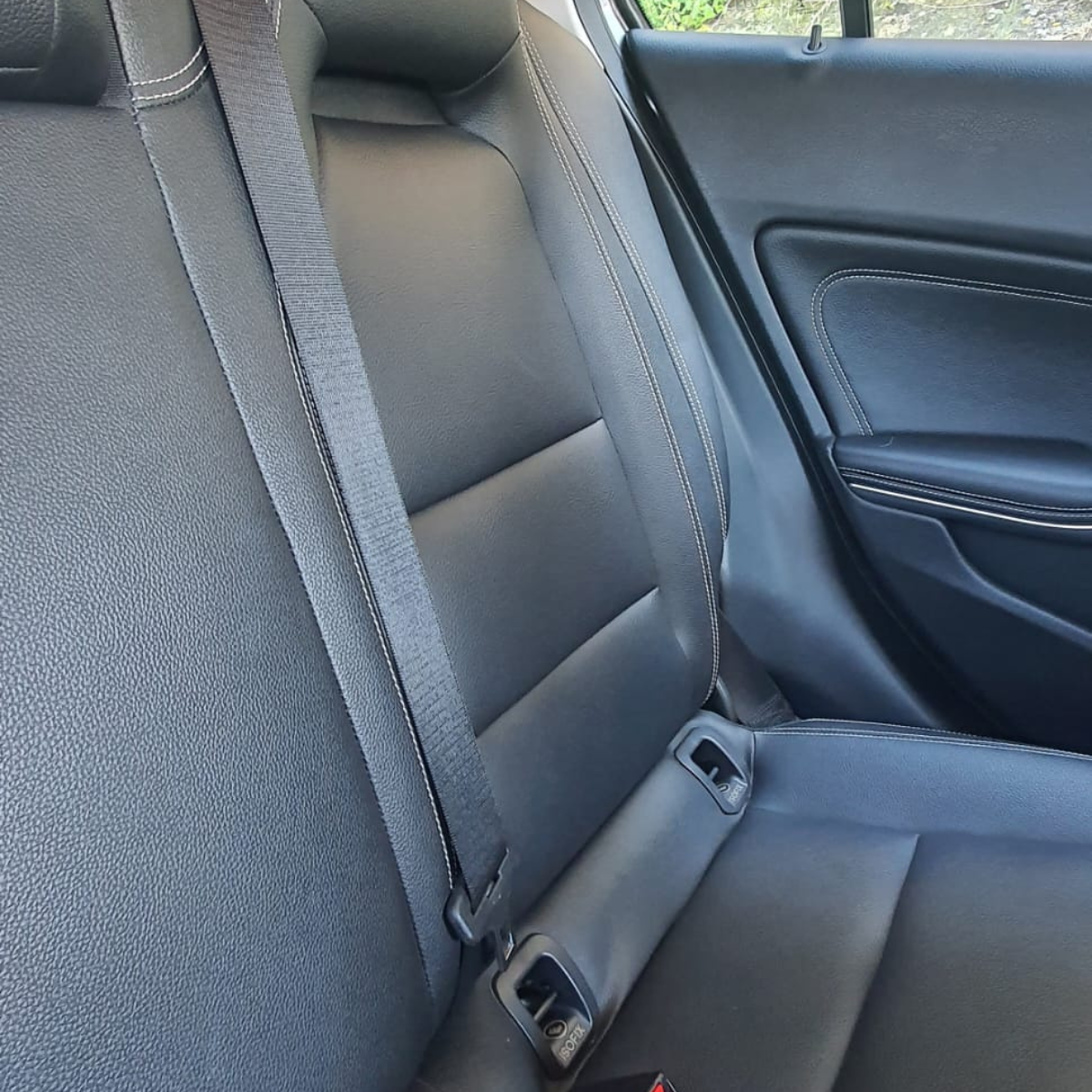 
								Mercedes Benz CLA 200 d urban completo									