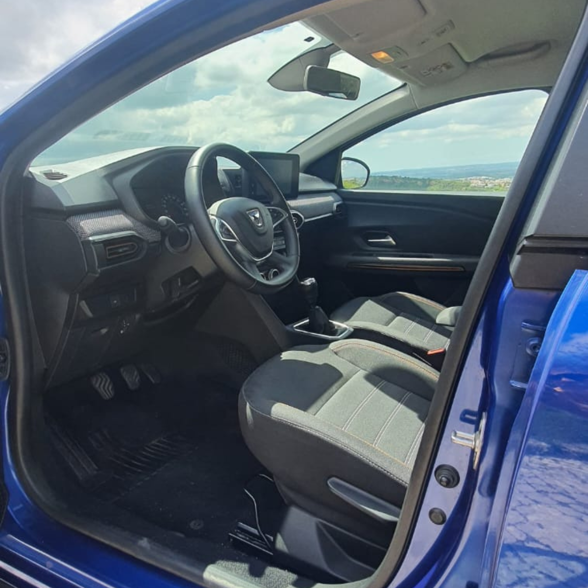 
								Dacia Sandero 1.0 Stepway ConfortAno completo									