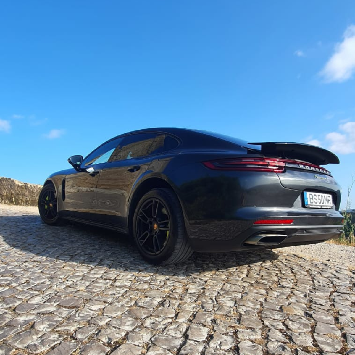 
								Porsche Panamera 4 E-Hibrido completo									