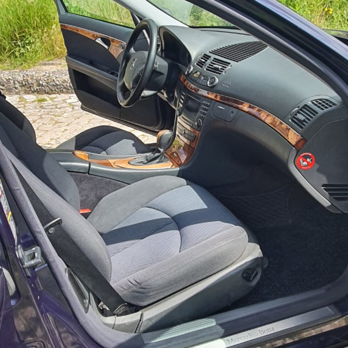 
								MERCEDES E220 CDI completo									