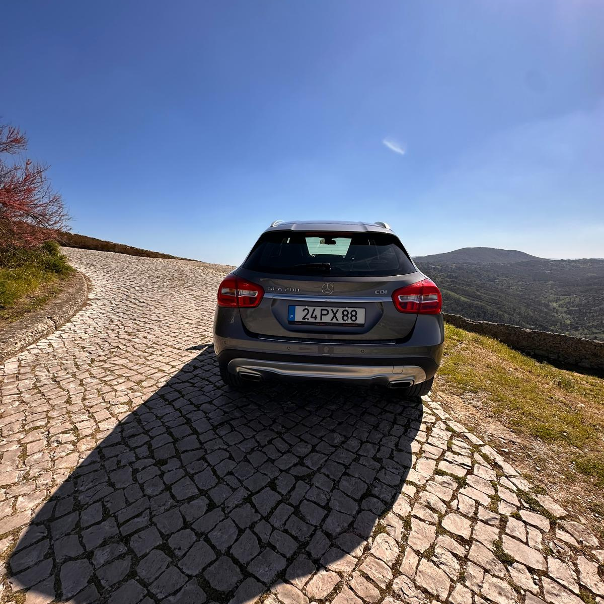 
								Mercedes Benz CLA 200 d urban completo									