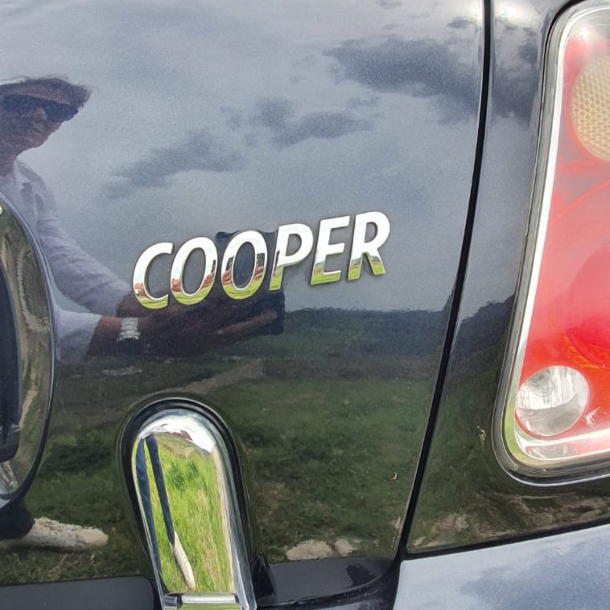 
								Mini Cabrio Cooper 115 completo									