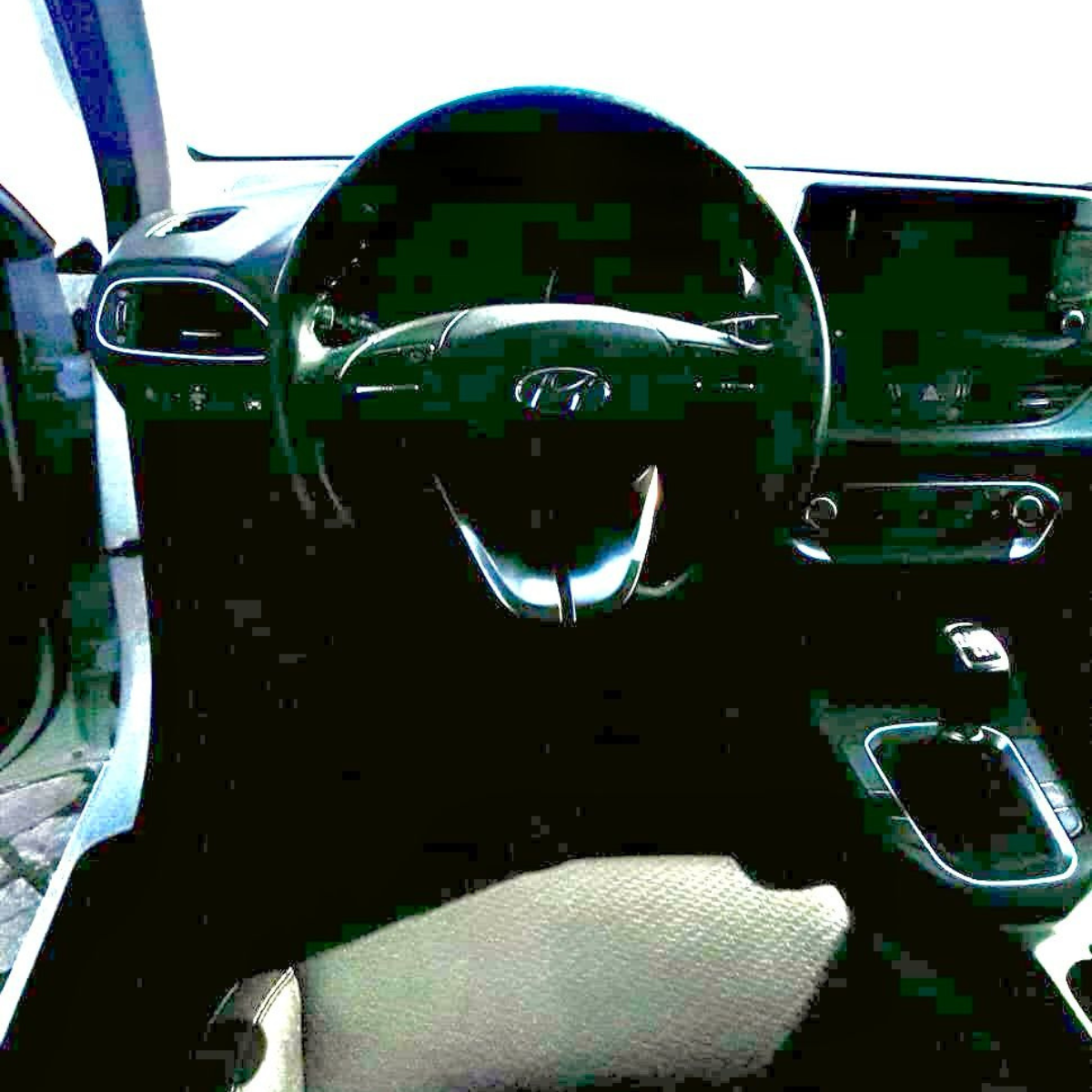 
								Hyundai I30 1.0 TGDI completo									