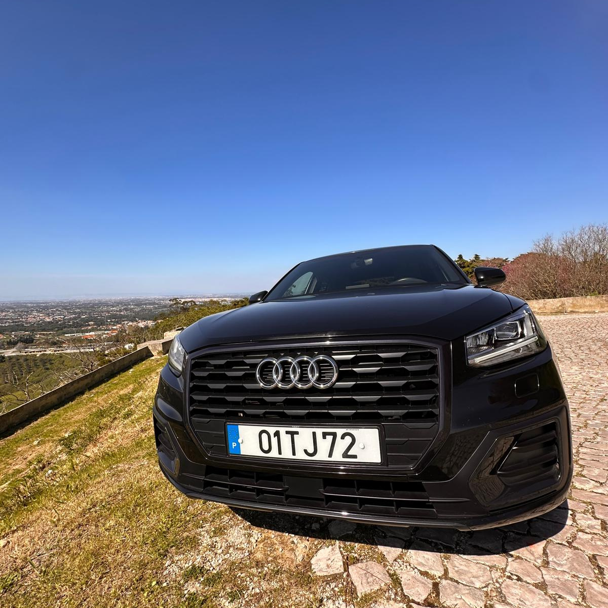 
								Audi Q2 1.0 TFSI SPORT ULTRA completo									