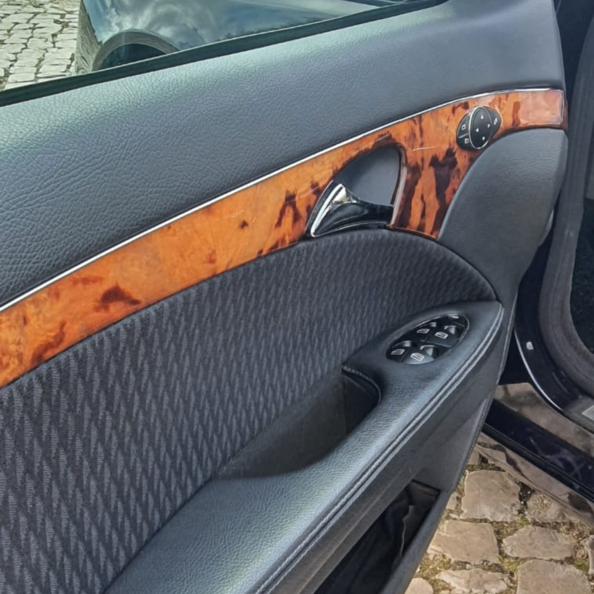 
								MERCEDES E220 CDI completo									