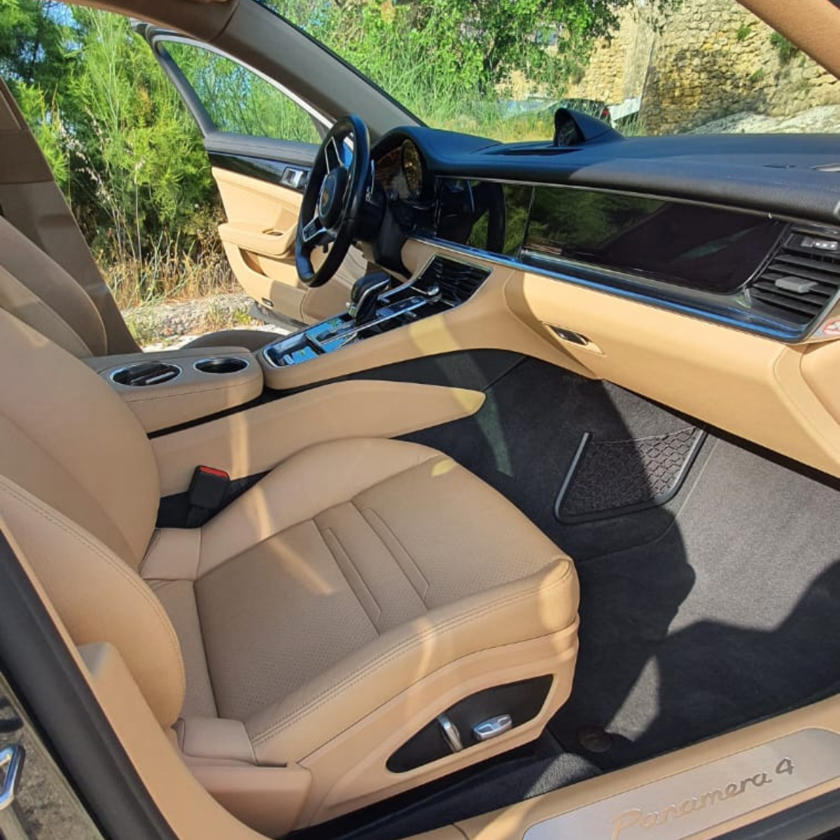 
								Porsche Panamera 4 E-Hibrido completo									