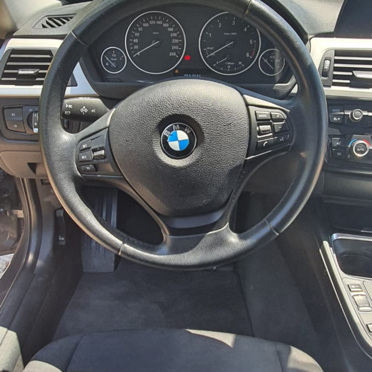 
								BMW 320D completo									