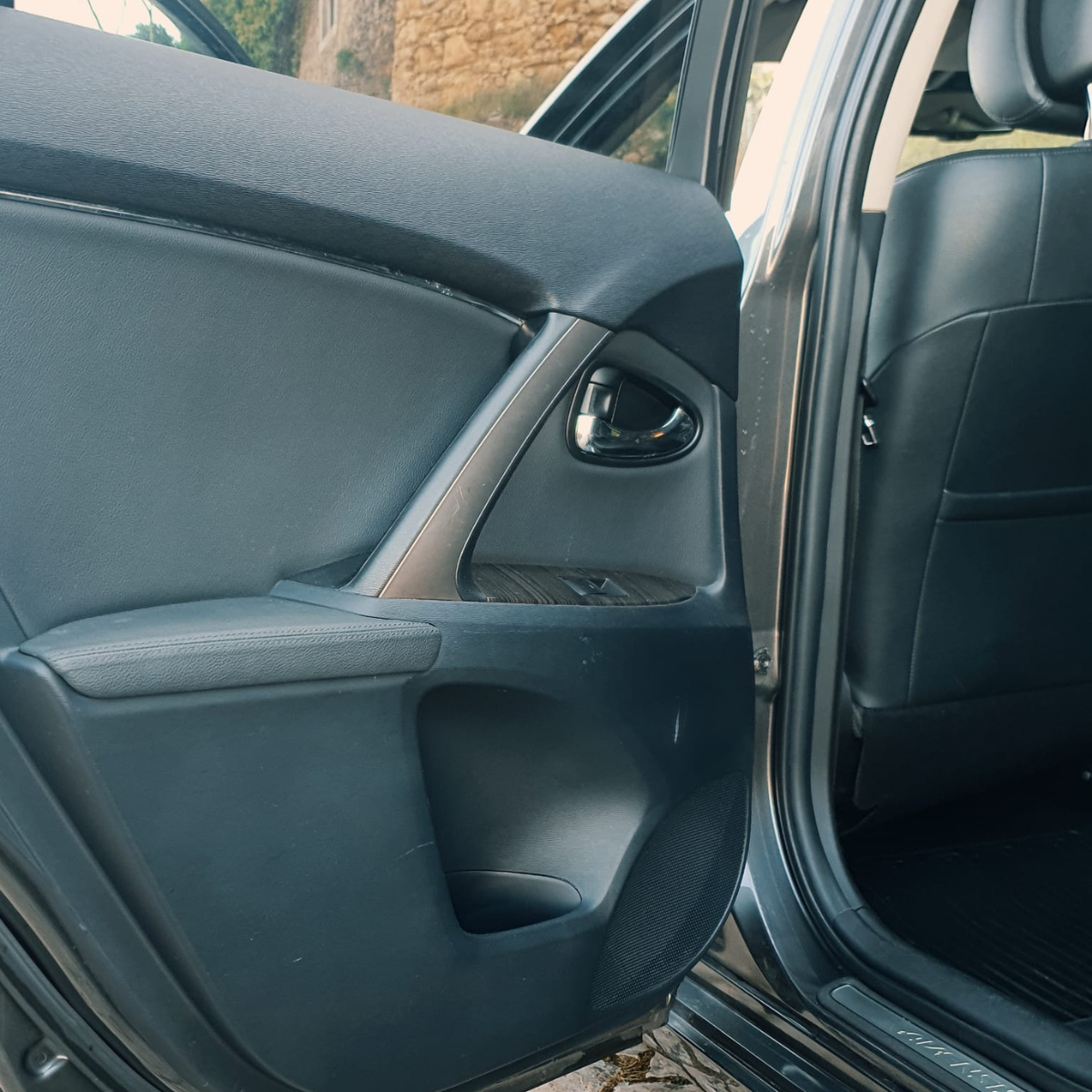 
								Toyota X-play Touch completo									