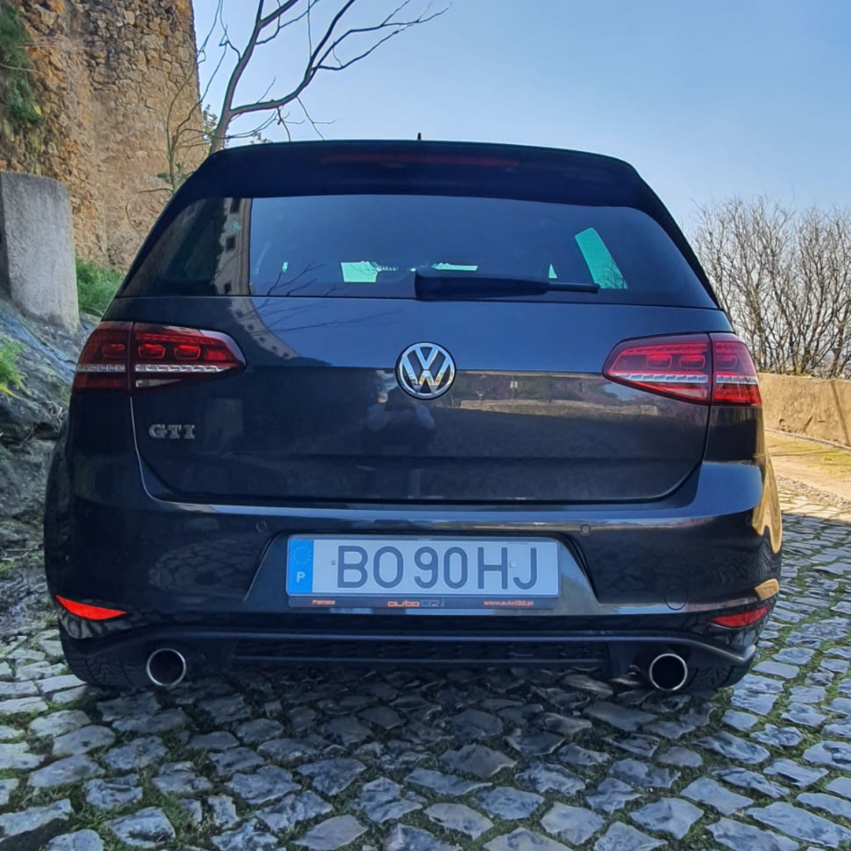 
								Volkswagen Golf VII GTI Bluemotion Tech. completo									
