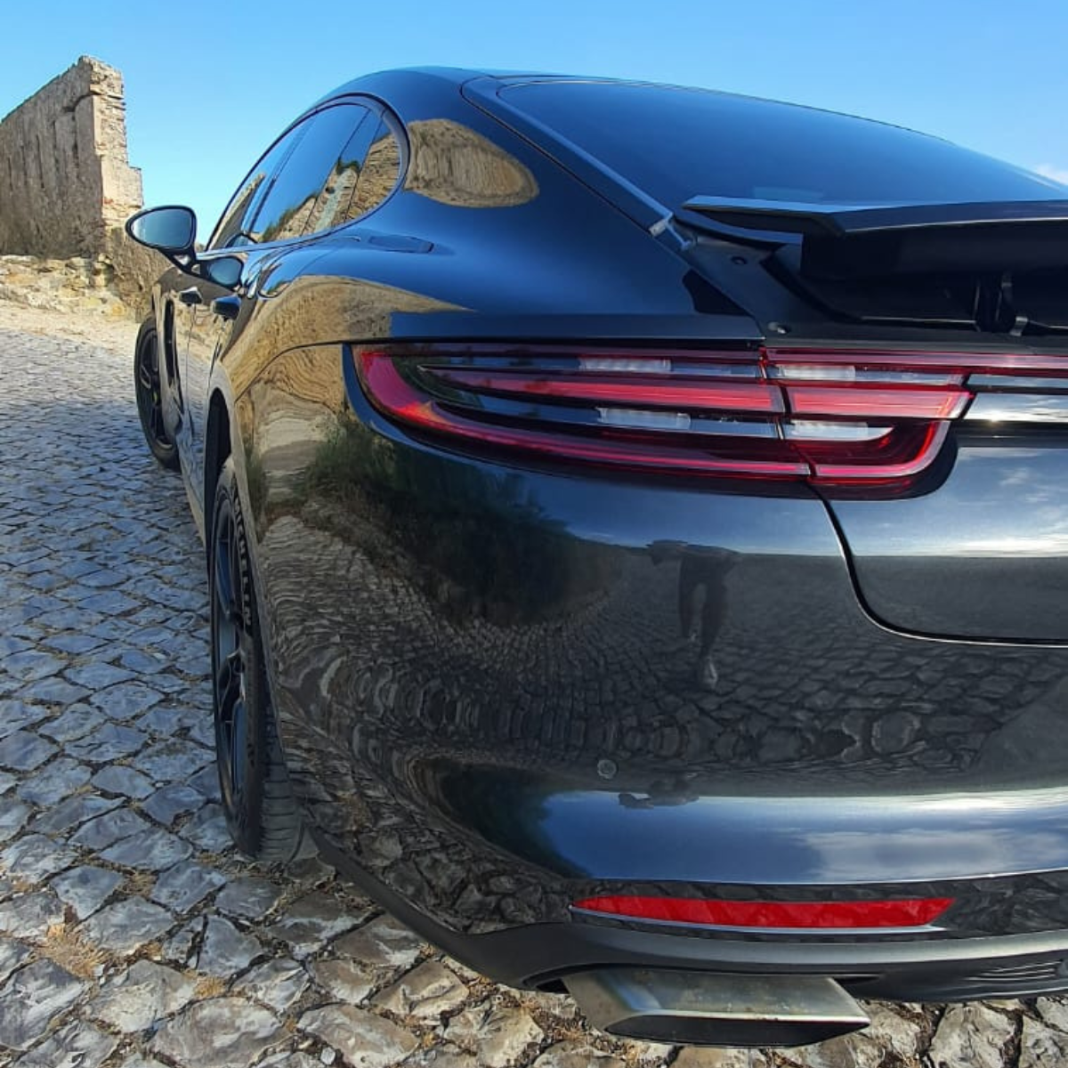 
								Porsche Panamera 4 E-Hibrido completo									